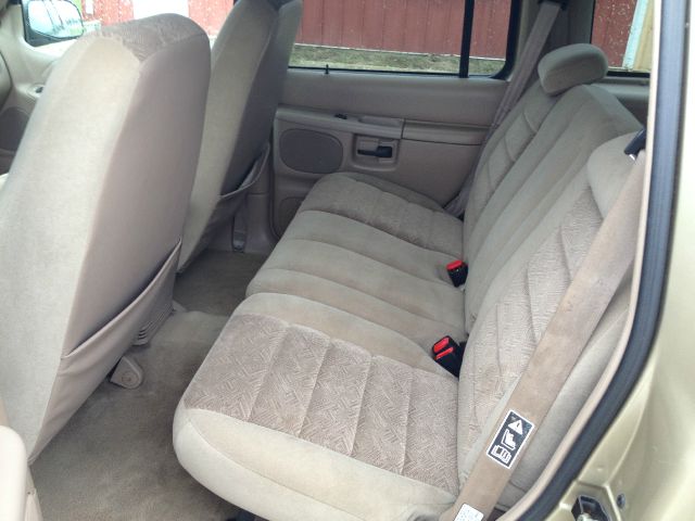 1999 Ford Explorer SL 4x4 Regular Cab