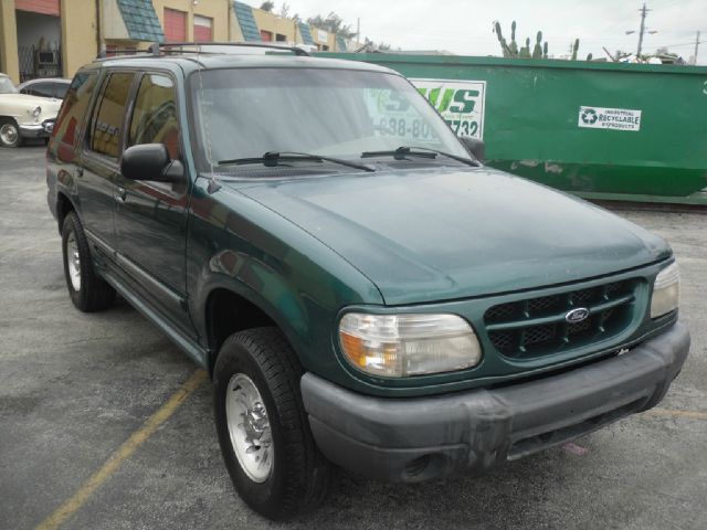 1999 Ford Explorer SLT 25