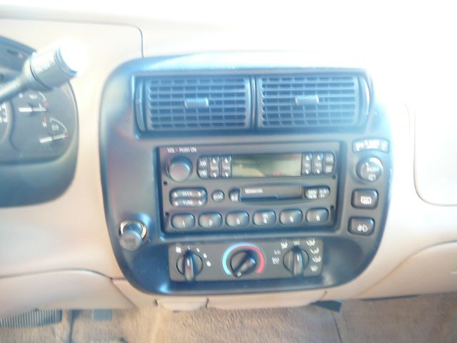 1999 Ford Explorer Extended Cab V8 LT W/1lt