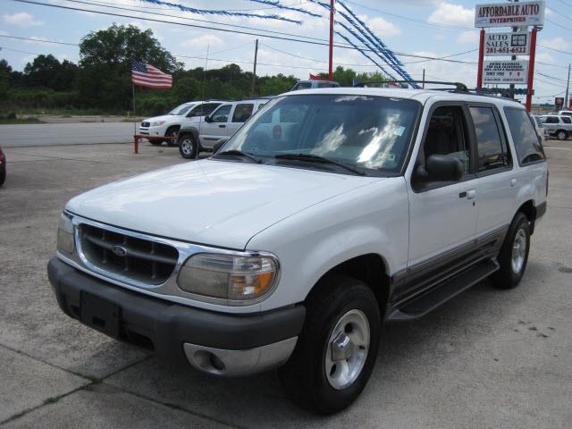 1999 Ford Explorer ESi