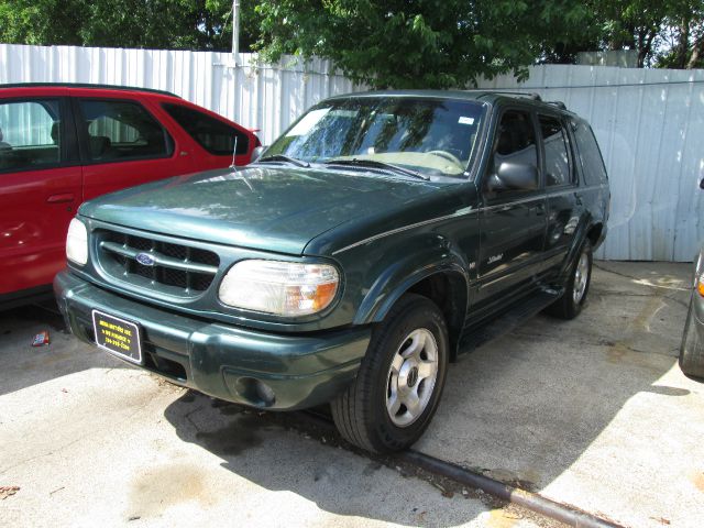 1999 Ford Explorer LS Flex Fuel 4x4 This Is One Of Our Best Bargains