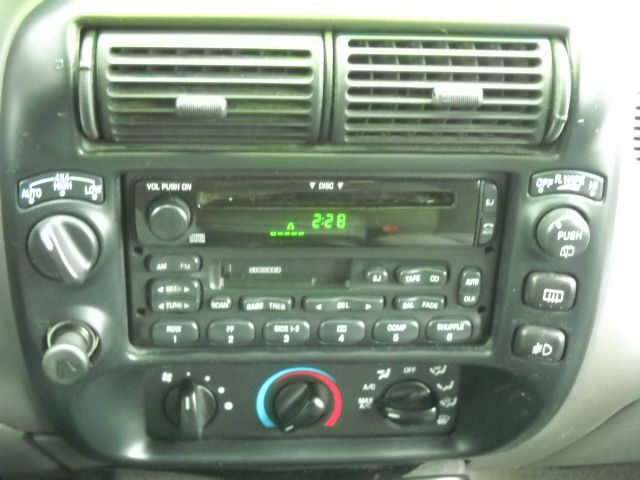 1999 Ford Explorer 2DR 3.8L Grand Touring