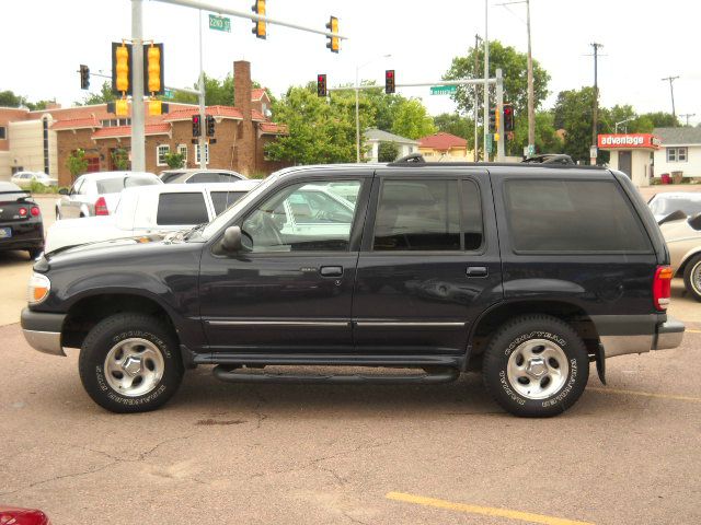 1999 Ford Explorer 2DR 3.8L Grand Touring