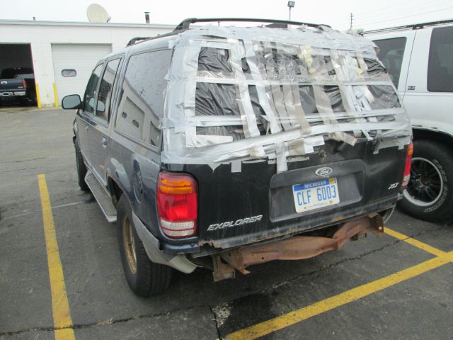 1999 Ford Explorer SL 4x4 Regular Cab