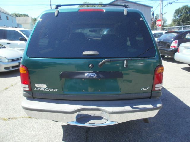 1999 Ford Explorer ESi