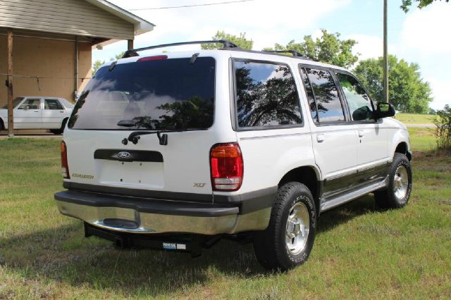 2000 Ford Explorer SL 4x4 Regular Cab
