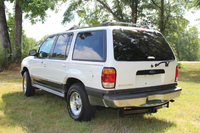 2000 Ford Explorer SL 4x4 Regular Cab