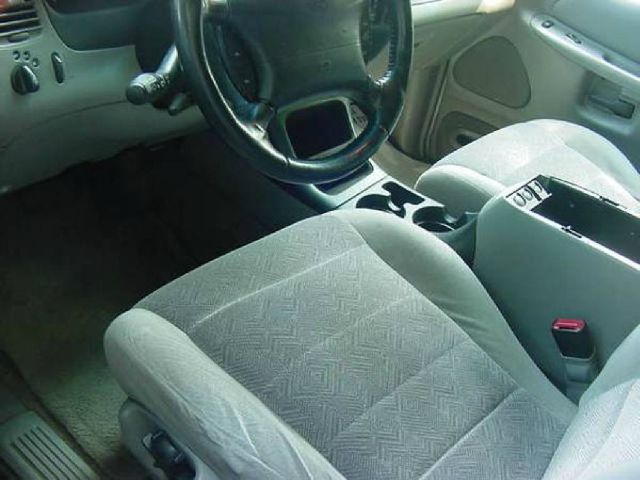 2000 Ford Explorer ESi
