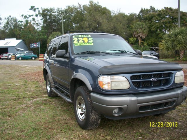 2000 Ford Explorer SLT 15