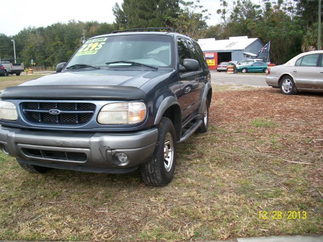 2000 Ford Explorer SLT 15