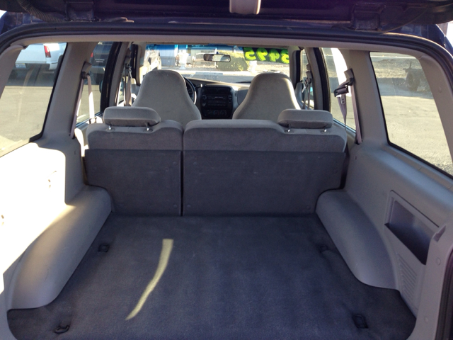 2000 Ford Explorer Crew Cab Short Box 2-wheel Drive SLE