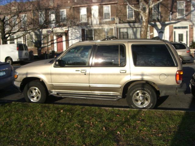 2000 Ford Explorer Unknown