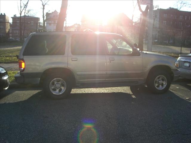 2000 Ford Explorer Unknown