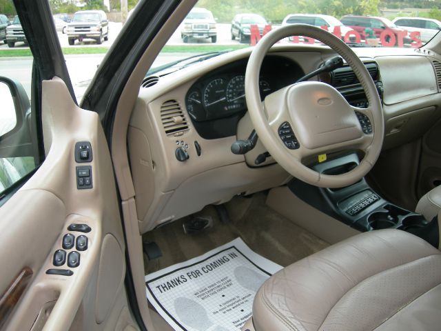 2000 Ford Explorer Super