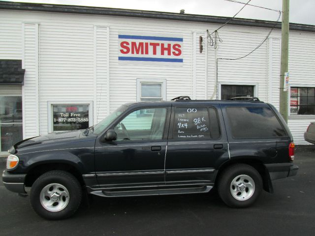2000 Ford Explorer SL 4x4 Regular Cab