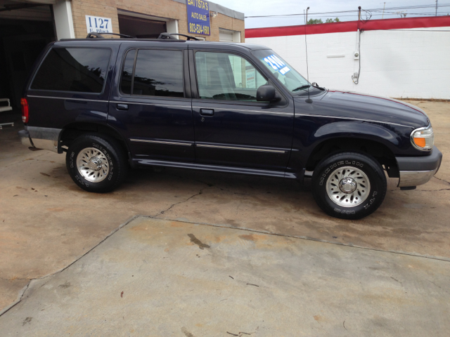 2000 Ford Explorer Unknown