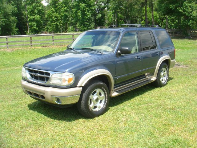 2000 Ford Explorer E320 - Extra Sharp