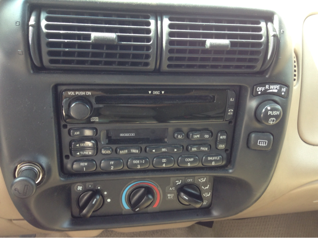 2000 Ford Explorer Reg Cab 159.5 WB C5B