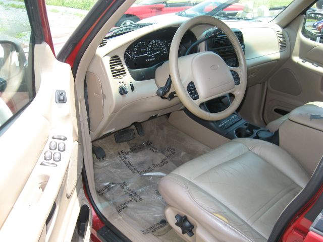 2000 Ford Explorer E320 - Extra Sharp