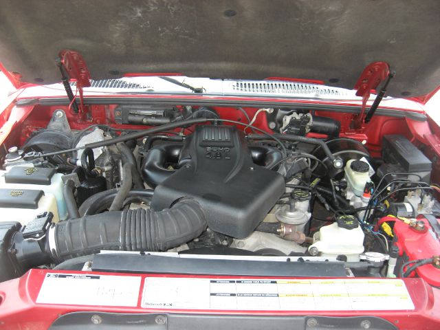 2000 Ford Explorer E320 - Extra Sharp