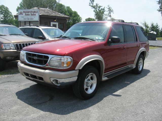2000 Ford Explorer E320 - Extra Sharp