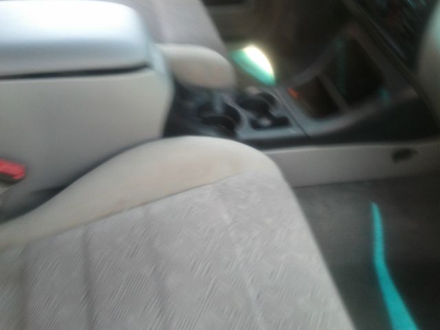 2000 Ford Explorer SL 4x4 Regular Cab