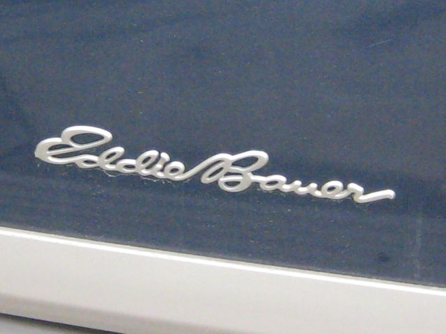 2000 Ford Explorer E320 - Extra Sharp