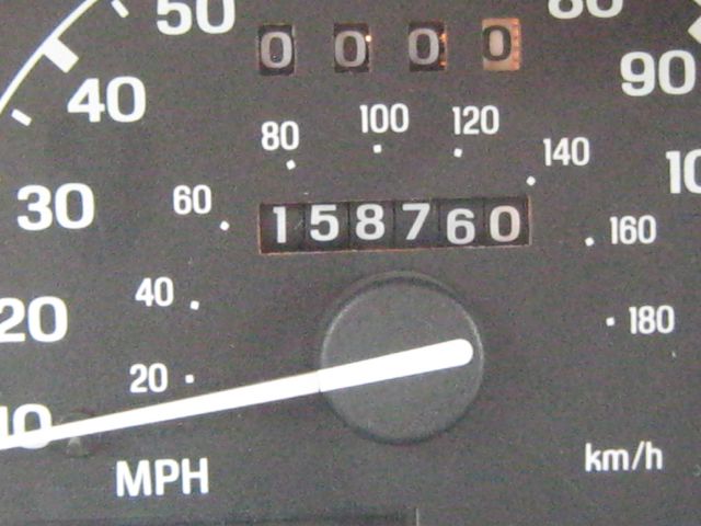 2000 Ford Explorer E320 - Extra Sharp