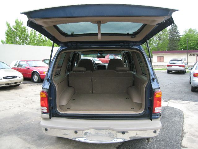 2000 Ford Explorer E320 - Extra Sharp