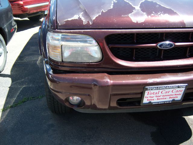 2000 Ford Explorer Super