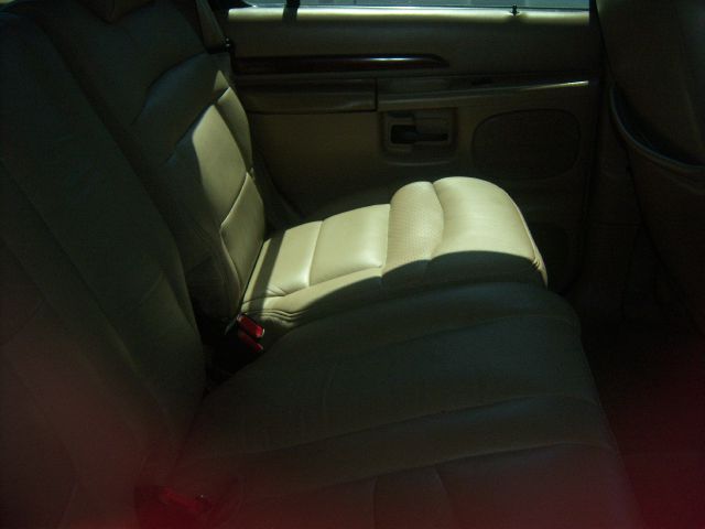 2000 Ford Explorer Super