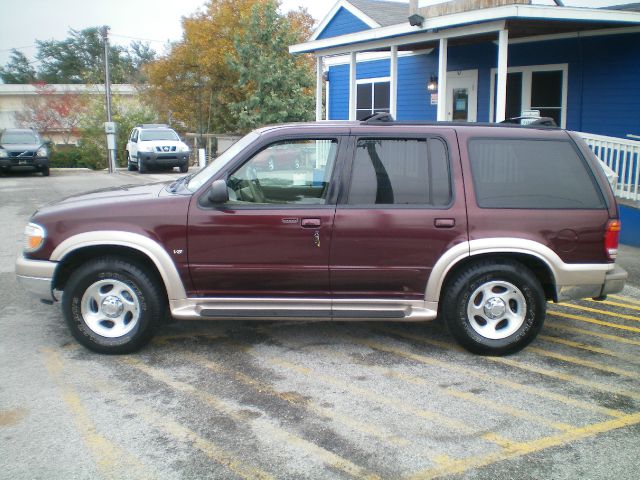 2000 Ford Explorer SL 4x4 Regular Cab