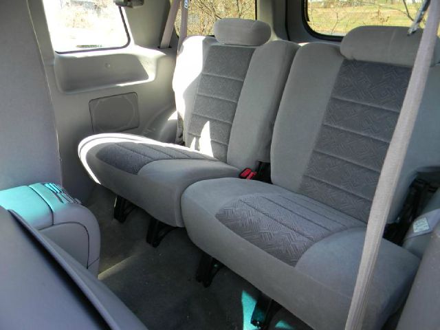 2000 Ford Explorer Reg Cab 159.5 WB C5B