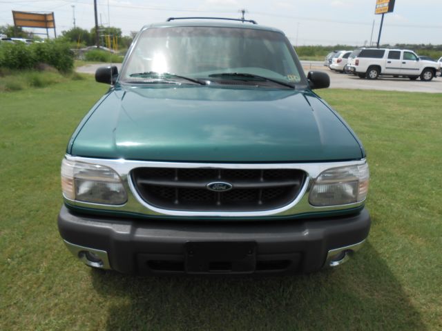 2000 Ford Explorer SL 4x4 Regular Cab