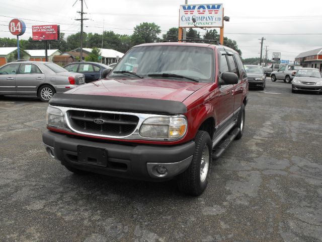2000 Ford Explorer SL 4x4 Regular Cab