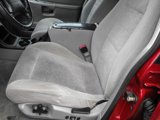 2000 Ford Explorer SL 4x4 Regular Cab