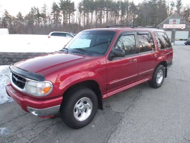 2000 Ford Explorer SL 4x4 Regular Cab