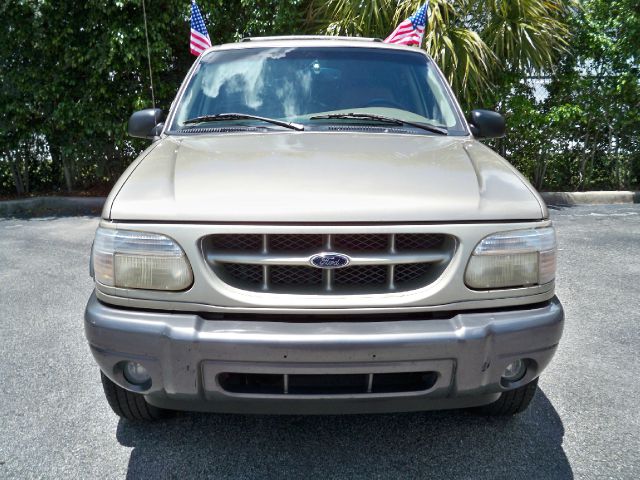 2000 Ford Explorer SL 4x4 Regular Cab