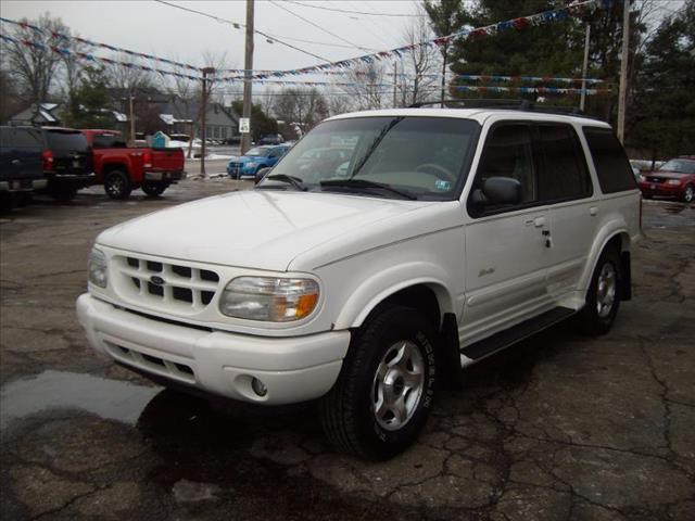 2000 Ford Explorer SLT 25