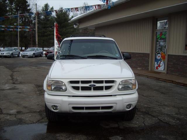 2000 Ford Explorer SLT 25