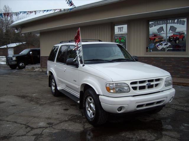 2000 Ford Explorer SLT 25