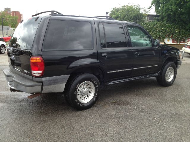2001 Ford Explorer SL 4x4 Regular Cab