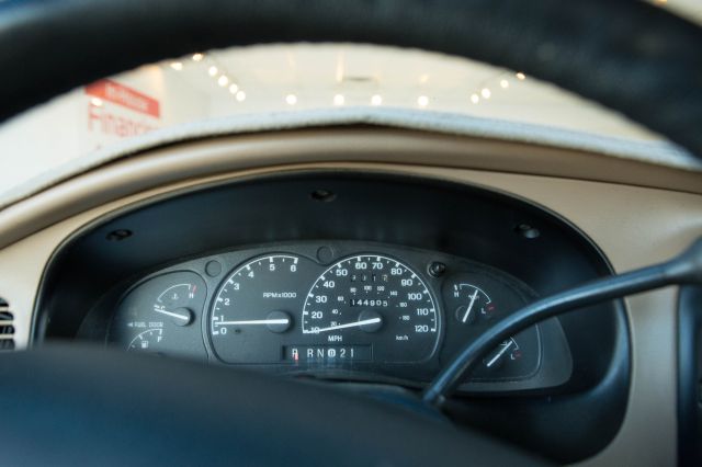 2001 Ford Explorer SL 4x4 Regular Cab