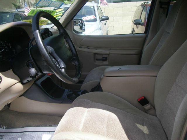 2001 Ford Explorer SL 4x4 Regular Cab