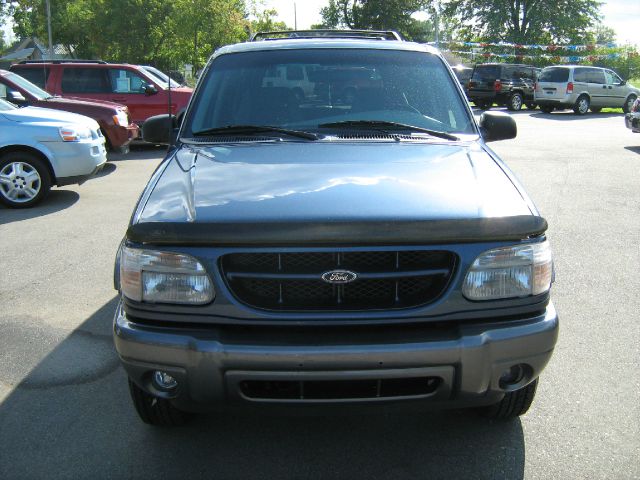 2001 Ford Explorer SL 4x4 Regular Cab