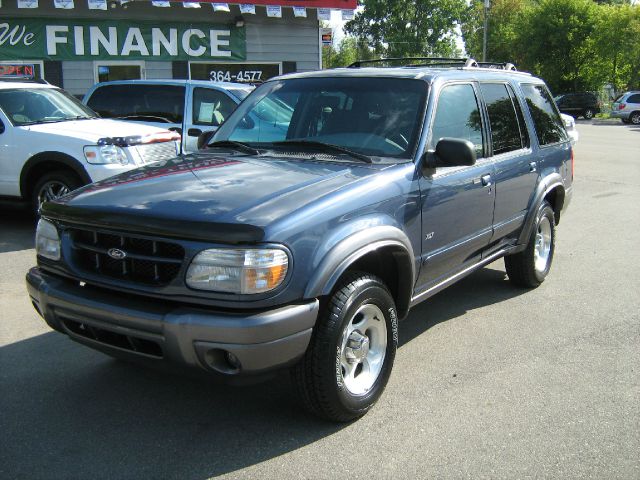 2001 Ford Explorer SL 4x4 Regular Cab