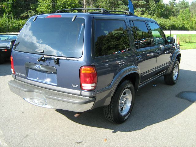 2001 Ford Explorer SL 4x4 Regular Cab