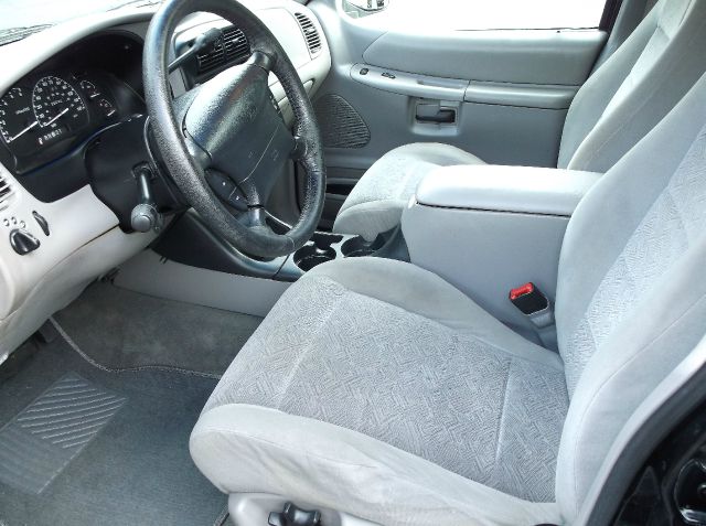 2001 Ford Explorer SL 4x4 Regular Cab