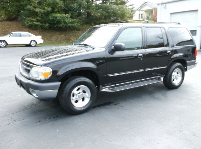 2001 Ford Explorer SL 4x4 Regular Cab