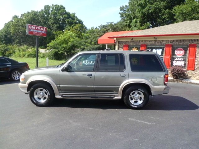 2001 Ford Explorer E320 - Extra Sharp